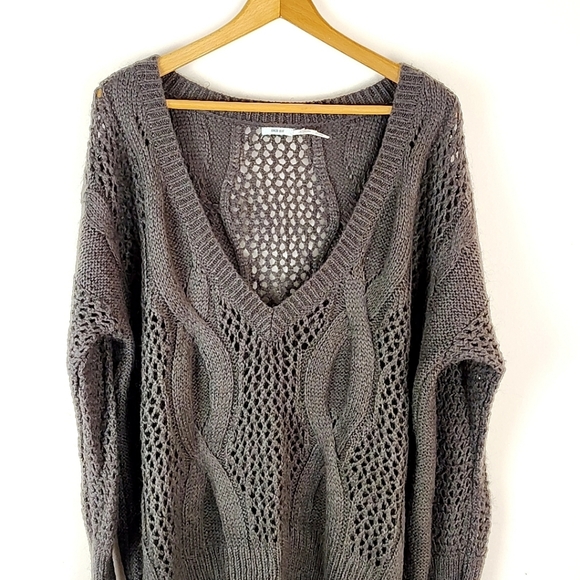 Chunky Oversized Mohair Sweater - Picture 9 of 12